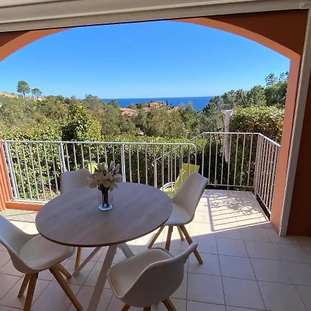 Cote D'azur Vue Mer Entre Cannes Et St Raphael