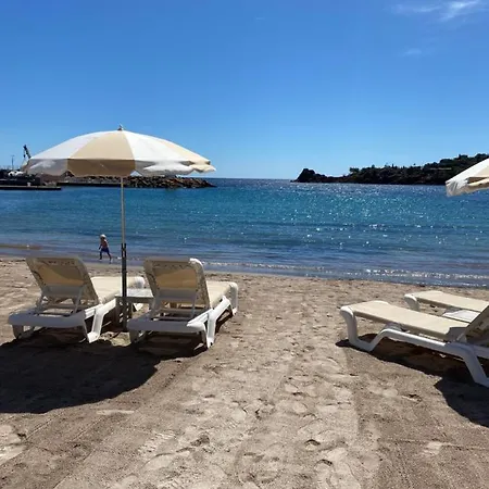 Cote D'azur Vue Mer Entre Cannes Et St Raphael * テウル・シュル・メール